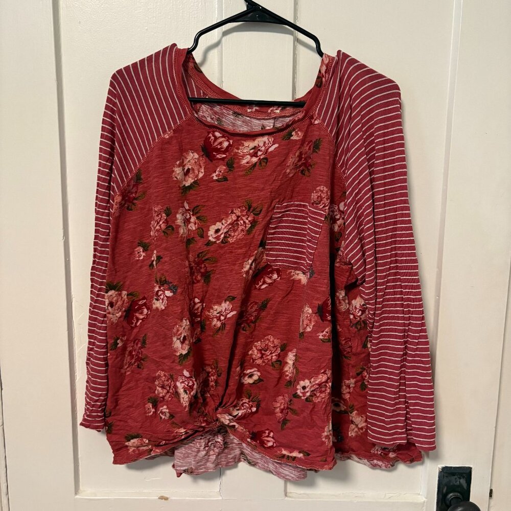 Cropped multi-pattern 3/4 sleeve top